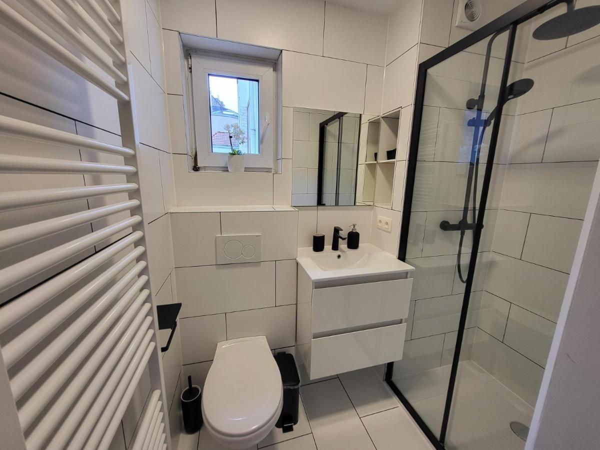 Studio Alicia, Idealement Situe Etterbeek Esterno foto