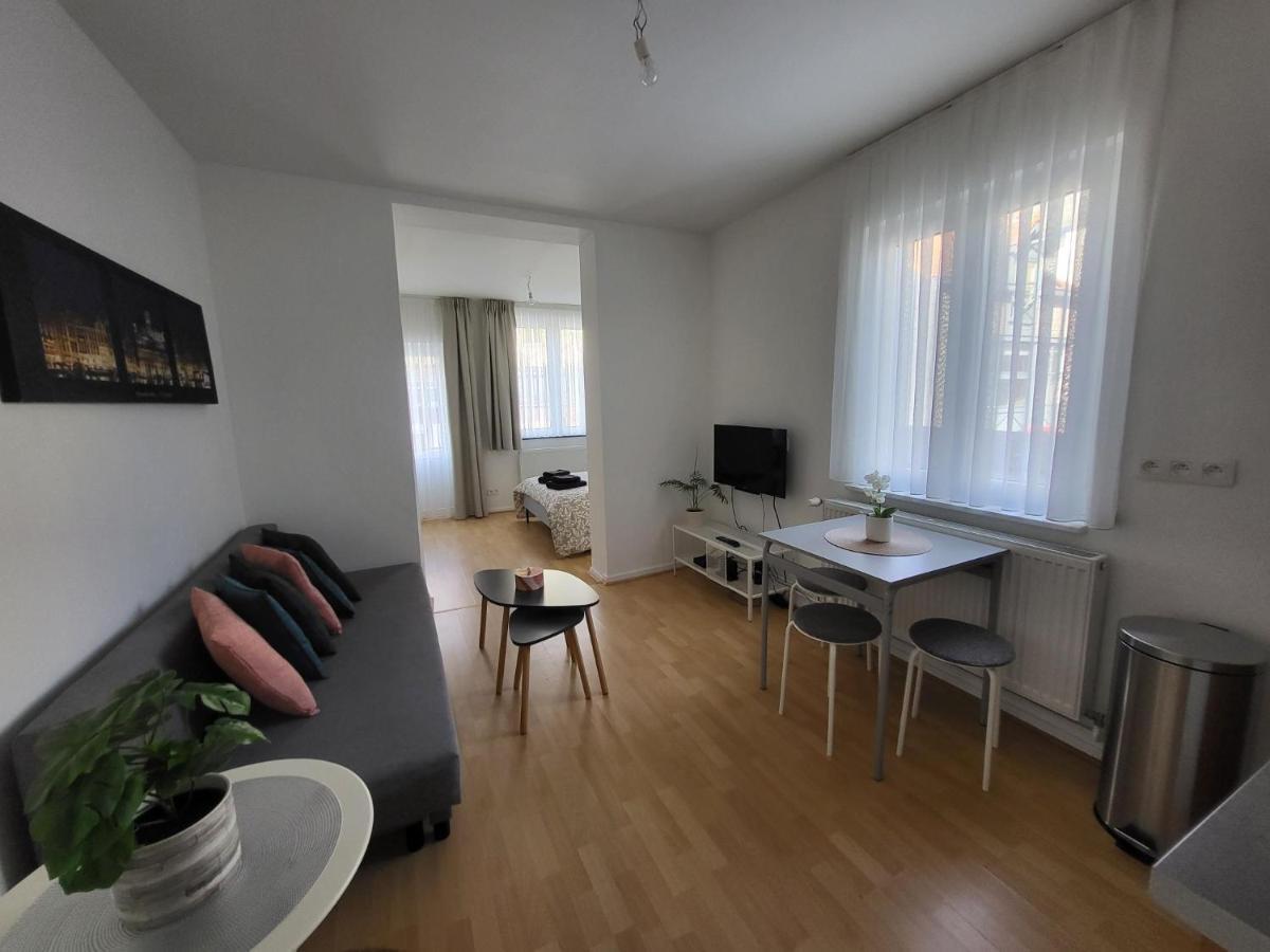 Studio Alicia, Idealement Situe Etterbeek Esterno foto